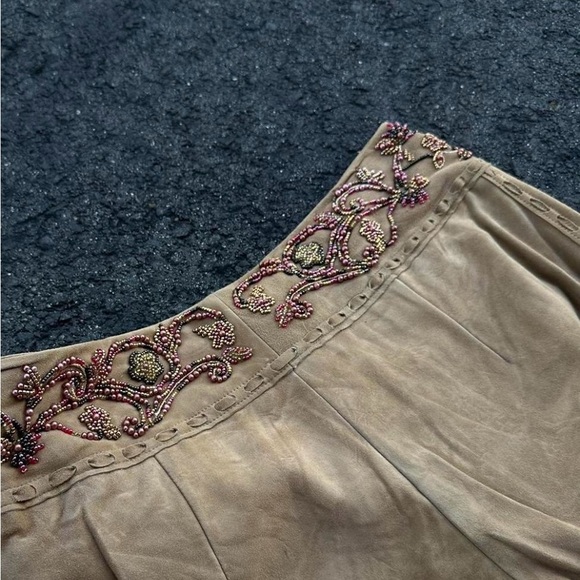 Mandalay Suede tan low waisted pants. Vintage. Great condition. Size 6. - Picture 6 of 8